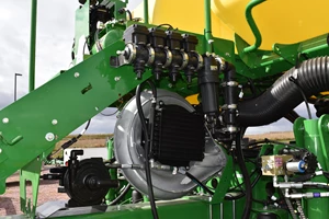 *16 ROW, HYD PUMP, 2 SEC FERT KIT